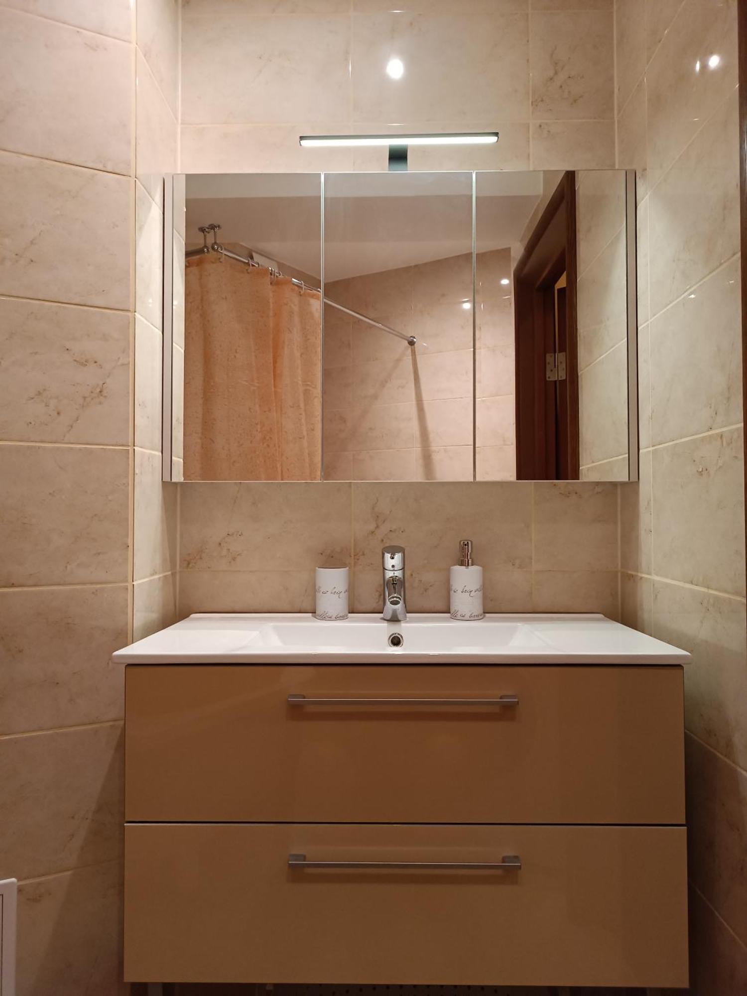 Quiet Dzelzavas Street Apartment Рига Екстериор снимка