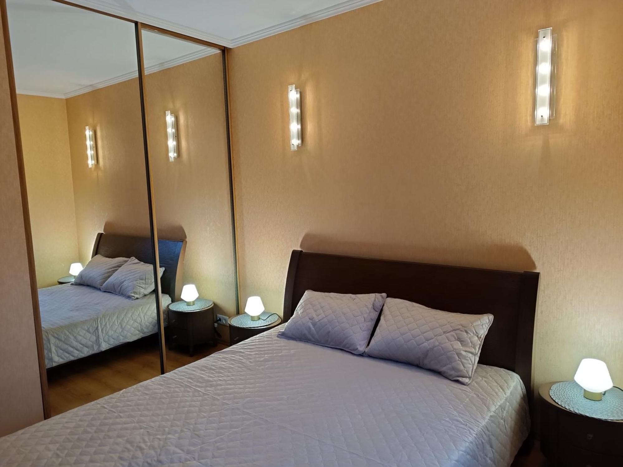 Quiet Dzelzavas Street Apartment Рига Екстериор снимка